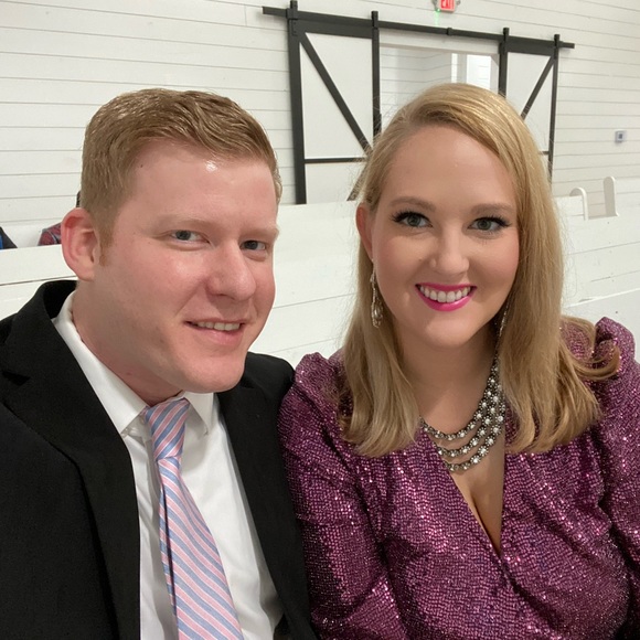 Meet your Posher, Alex - Picture 2 of 6